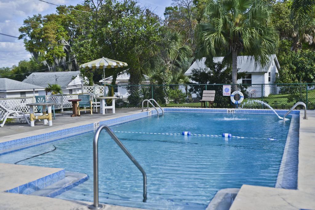 Lake Ida Beach Resort Уинтър Хевън Екстериор снимка